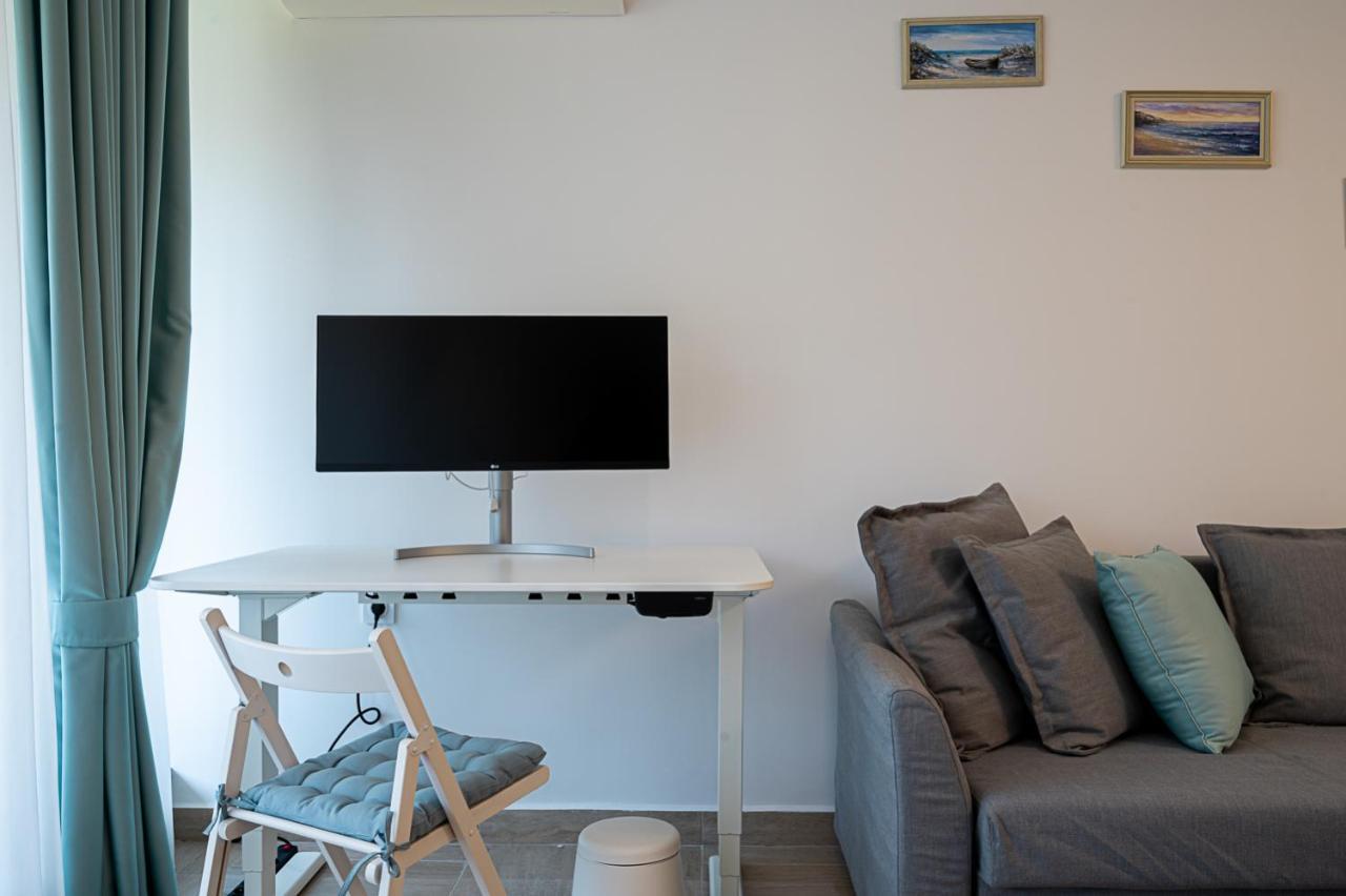 Stylish 1-Bd Apartment In St Constantine And Helena By Flat Mаnager Sf. Constantin și Elena Exterior foto